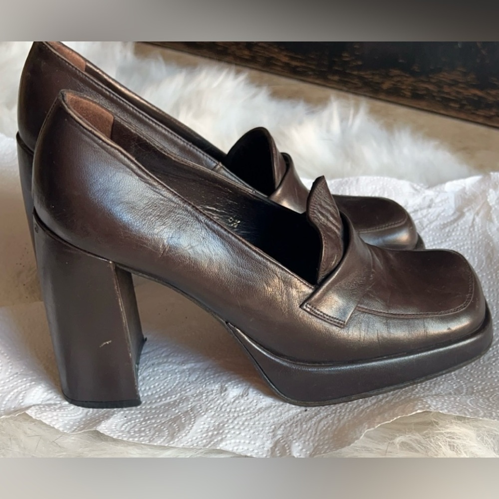 Charles David | Women’s Brown Leather Loafer Block Heels Shoes 6 1/2 - Picture 8 of 9